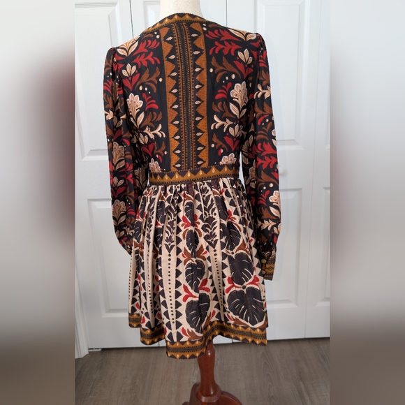 FARM Rio Multicolor Floral Long Sleeve Dress - Picture 4 of 11